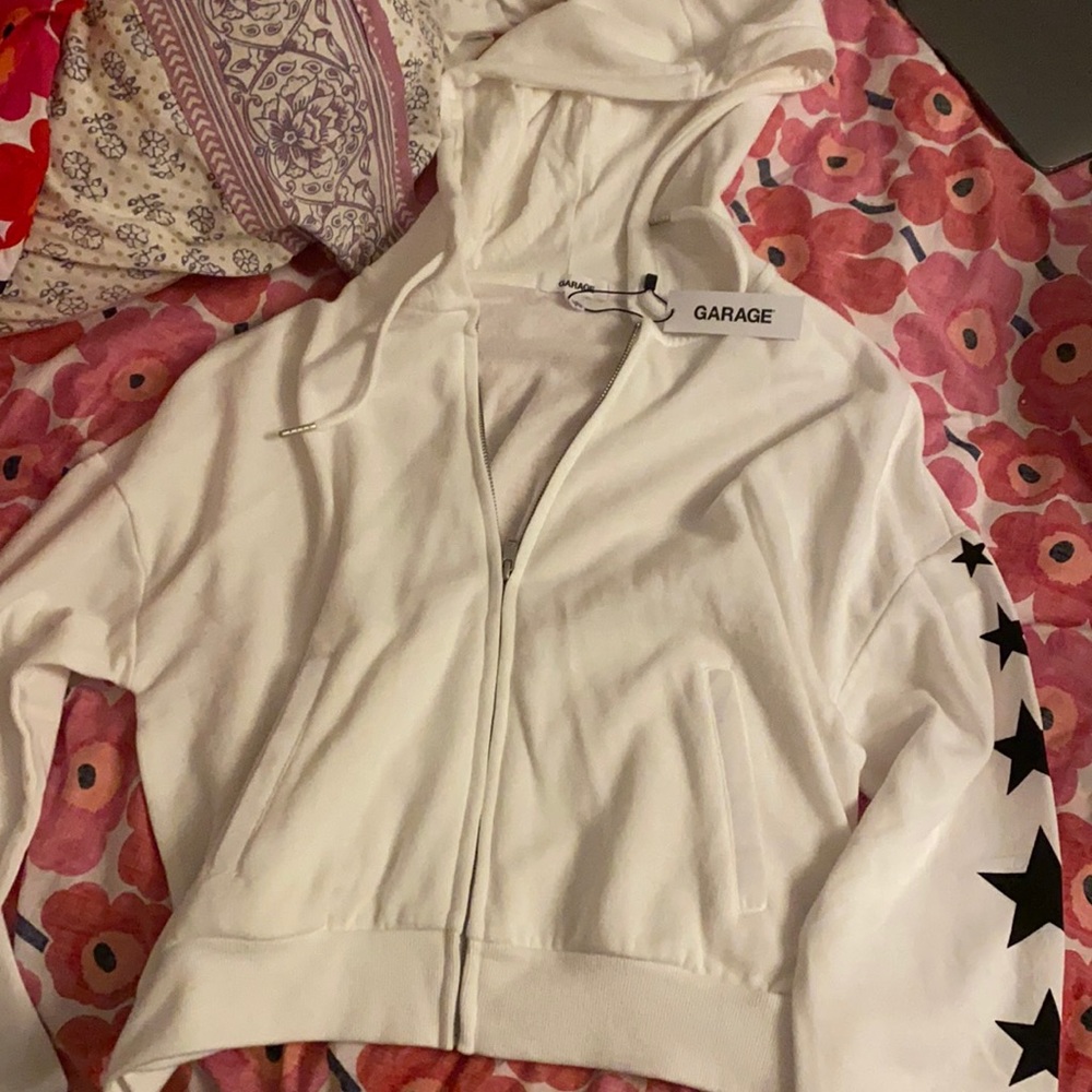 cropped white garage hoodie with stars